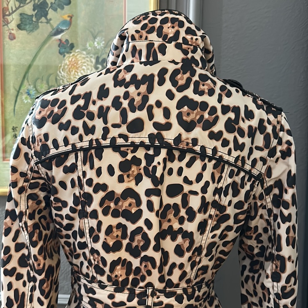 Coat - Picture 5 of 7
